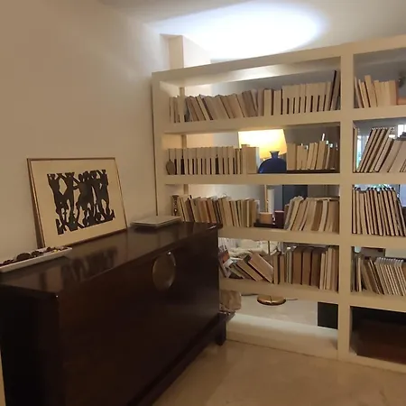 Calm 2br With Pool Balcony Apartment
